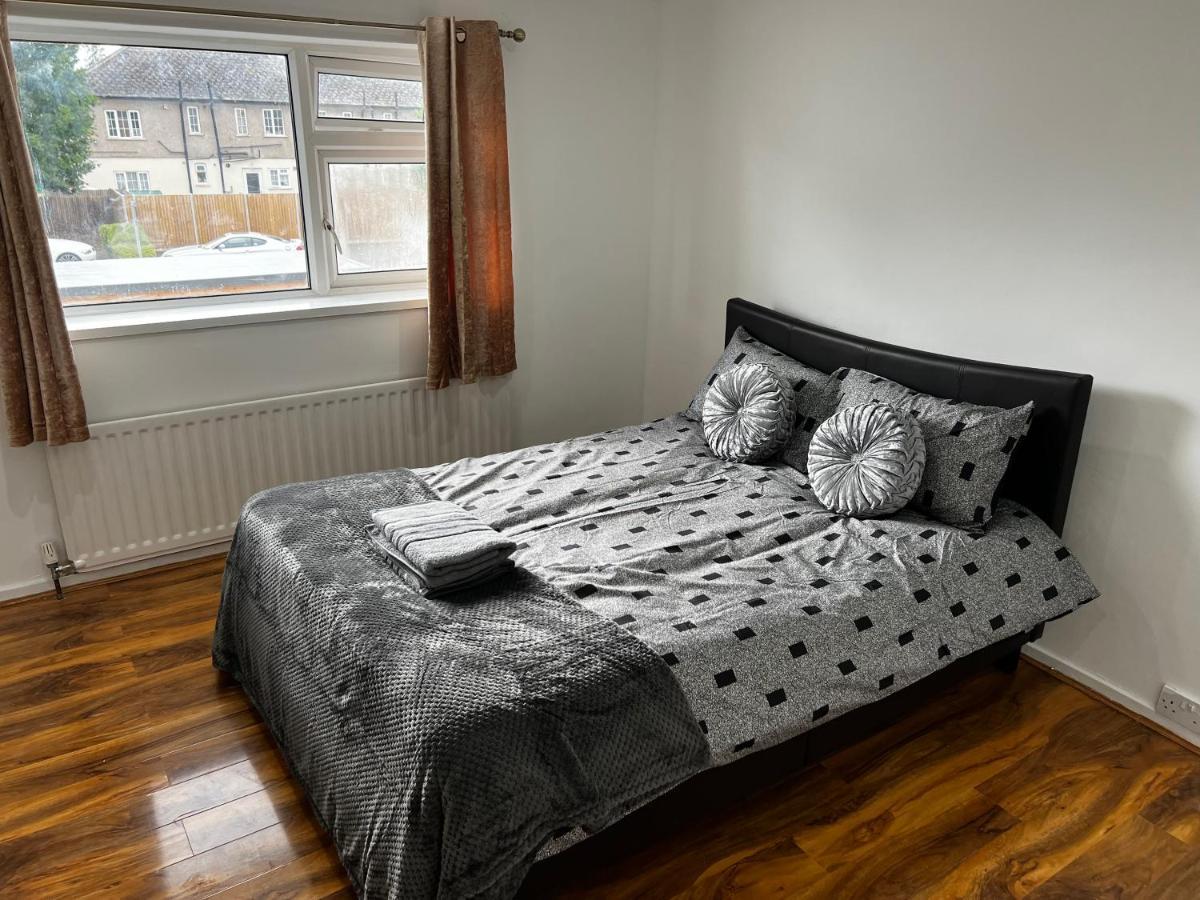 Good Priced Single Rooms In Hayes Northolt (Greater London) Exterior foto