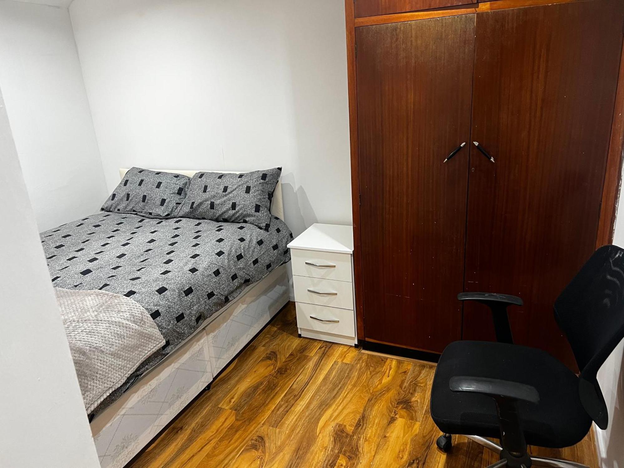 Good Priced Single Rooms In Hayes Northolt (Greater London) Exterior foto